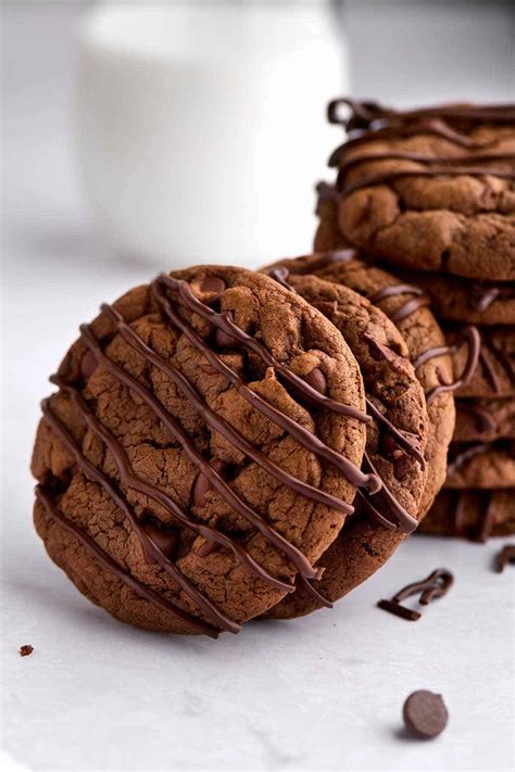 Easy Triple Chocolate Devil's Food Cake Mix Cookies - The Tasty Tip