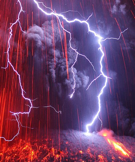 Volcanic lightning on Mt. Sakurajima, Kyushu, Japan - Photo by Martin ...