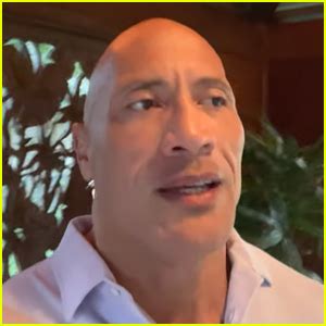 Dwayne Johnson Pays Tribute to His Late Father in Emotional Speech ...