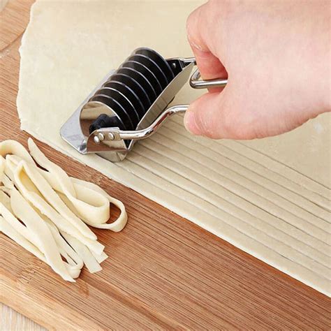 Stainless Steel Noodle Maker Rolling Cutter Spice Onion Roller Wheel ...