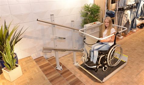 S7 SR Wheelchair Stairlift