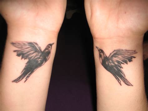 Pin by Heidi Danae on Body Art | Bird shoulder tattoos, Black bird ...