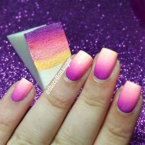 40+ Fabulous Gradient Nail Art Designs | Art and Design