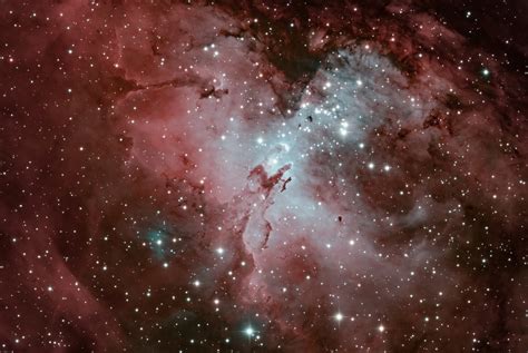 Eagle Nebula Pillars Of Creation Wallpaper