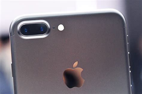 With the iPhone 7, Apple Makes Dual Cameras the New Normal | WIRED