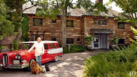 Martha Stewart Shows Off Her 12-Bedroom Maine House - ABC News