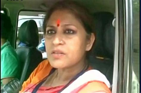 BJP Leader Rupa Ganguly Manhandles TMC Workers, FIR Lodged - News18