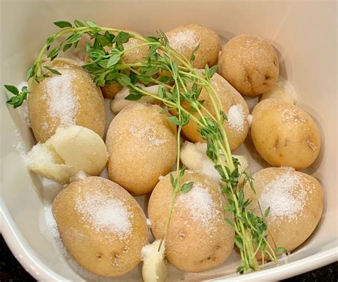 Potatoes Confit with Garlic and Thyme - Cook Savor Celebrate