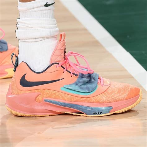 What Pros Wear: Giannis Antetokounmpo's Nike Zoom Freak 3 Shoes - What ...