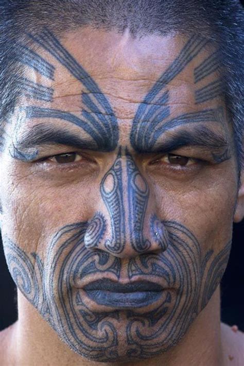 face tattoo for men (mit Bildern) | Tattoo gesicht, Gesicht, Maori ...