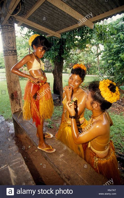 Micronesian Culture High Resolution Stock Photography and Images - Alamy