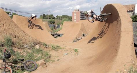 Jump Park, Skate Park, Jumping Gif, Skatepark Design, Dirt Jumper, Bmx ...