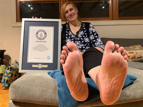 Houston woman breaks Guinness World Record for largest feet