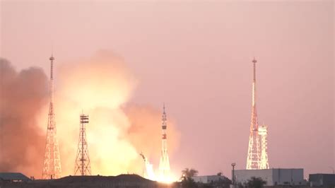 First Roscosmos-NASA cross flight launched into space