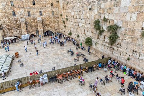 Western Wall Jerusalem – Stock Editorial Photo © dbajurin #144114581