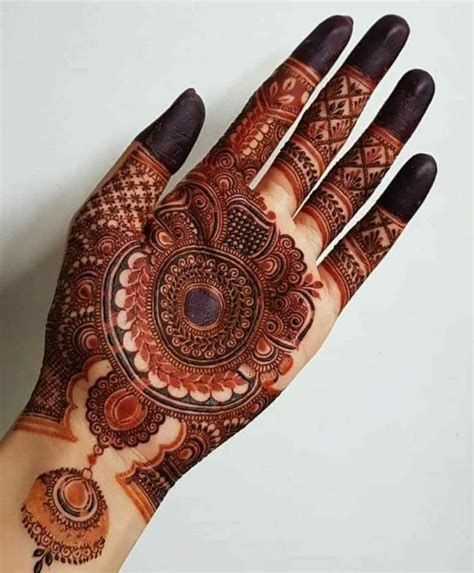 Discover 76+ latest mehndi design for teej super hot - seven.edu.vn