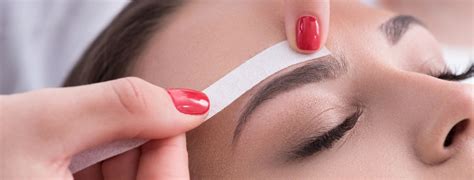 How Does Eyebrow Waxing Work? | Guide to Eyebrow Waxing