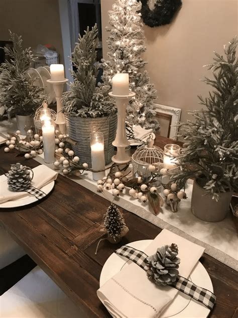 10+ Rustic Christmas Table Decorations - DECOOMO