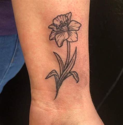 10 Beautiful Daffodil Tattoo Designs In 2023 | Styles At Life