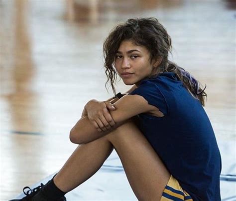 New photo of Zendaya in Spider-Man: Homecoming : r/marvelstudios