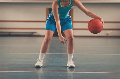 Basketball: Exercises for dribbling for beginners and experienced players