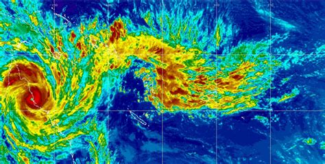 Image of the Day: Infrared Satellite Image of Cyclone Yasi Striking ...