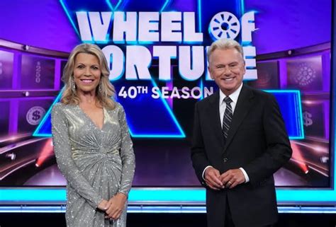 Wheel of Fortune Season 40: Get Your First Look at Vanna White's New ...