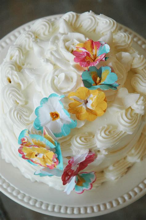 Yarah Designs: Cake Decorating with Paper