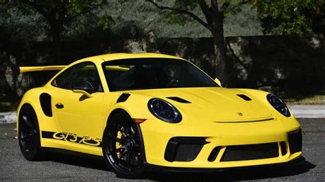 2019 Porsche 911 GT3 RS In Racing Yellow Is A Stunner | Motorious