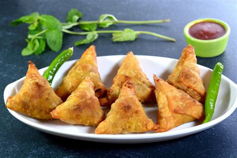 Indian Samosa Snack Recipe