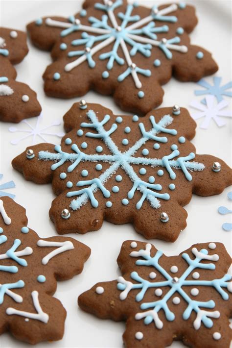 Glorious Treats: Gingerbread Cookies {Recipe}