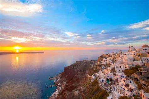 Full-Day Santorini Caldera Cruise and Oia Sunset Tour