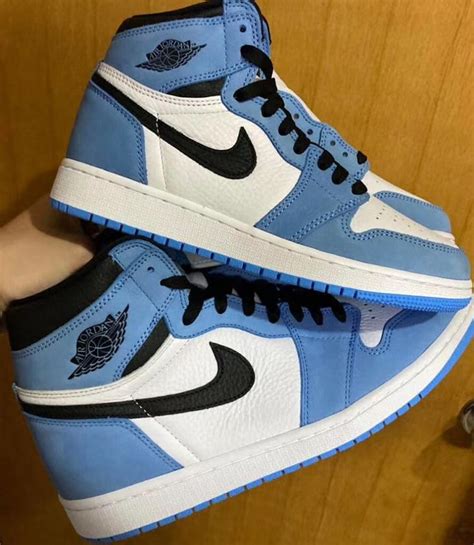 New Look At The Air Jordan 1 Retro High OG "University Blue" | Sneaker Buzz