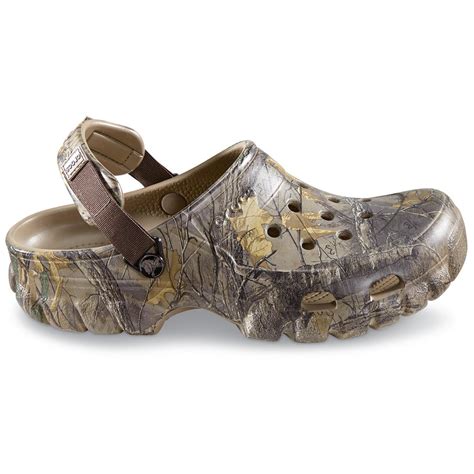 Crocs Men's Offroad Camo Sport Clogs, Realtree - 676336, Sandals & Flip ...