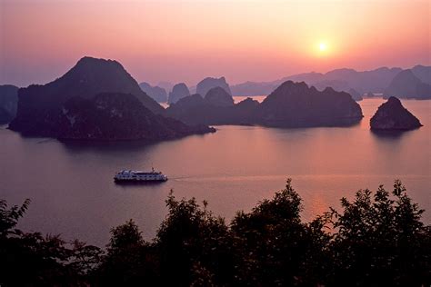 Halong Bay at Sunset : r/pics