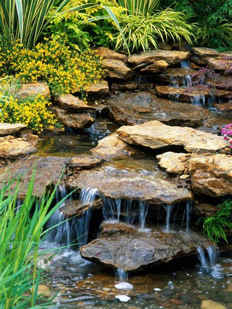 35 Dreamy Garden With Backyard Waterfall Ideas | Home Design And Interior