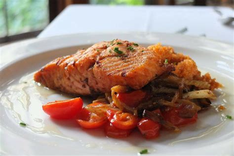 The English Inn Restaurant & Pub in Eaton Rapids, MI Grilled Salmon ...