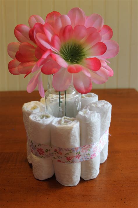 DIY Baby Shower Diaper Cake Centerpieces - Instructables