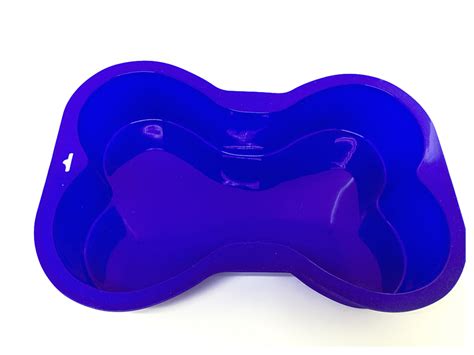 Dog Bone Cake Pan Silicone – Pawsome Doggie