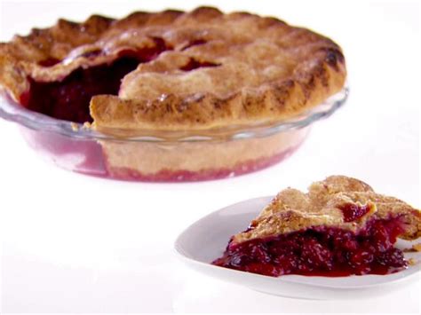 Blackberry Raspberry Pie Recipe | Giada De Laurentiis | Food Network