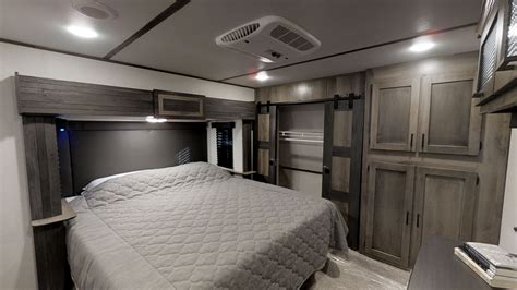 Two Bedroom 5th Wheel With Loft - Byerly RV