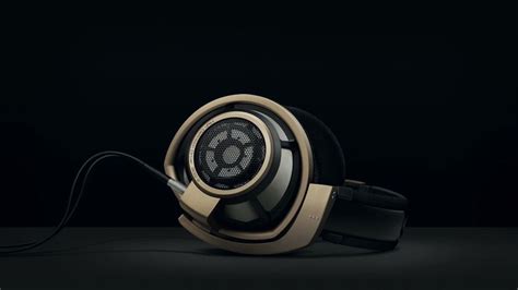 Sennheiser HD 800 S anniversary edition headphones feature a transducer ...