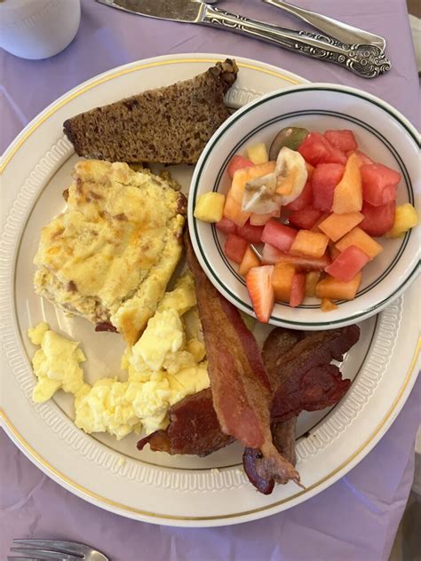 Derry Serves a Delicious Easter Breakfast - Derry Presbyterian Church