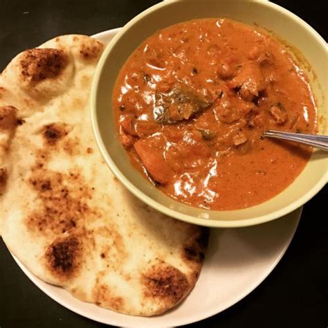 [Homemade] Creamy Curry chicken w/Naan via /r/food... | Curry chicken ...