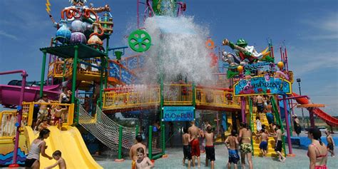 10 Best Water Parks for Toddlers to Make a Splash | Family Vacation Critic