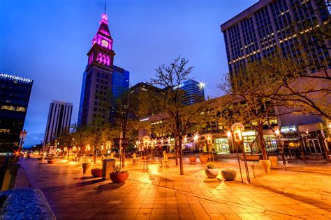 16th Street Mall – Downtown Denver, CO | Pedestrian Promenade