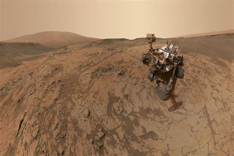 Curiosity Rover Shows Off Its Digs on Mars in a Selfie - NBC News