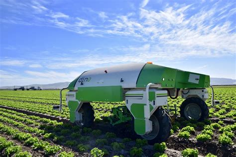 Futuristic Farming Has Arrived with Weeding Robots - Modern Farmer