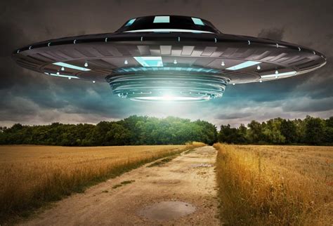 Buy Leyiyi 10x8ft UFO Planet Arrive Backdrop Outer Space Creature Alien ...