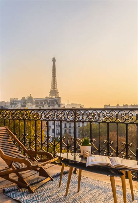 The Best Paris Hotels With Balcony Views Of The Eiffel Tower ...